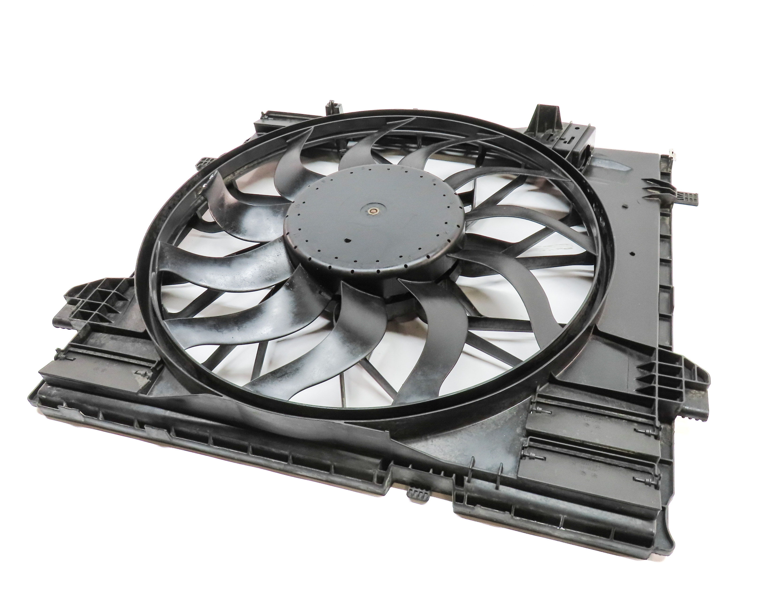 13-19 MERCEDES GL350 GL450 GL550 GLE ML250 ML400 ML550 (W166 X166) COOLING FAN — exact item pictured